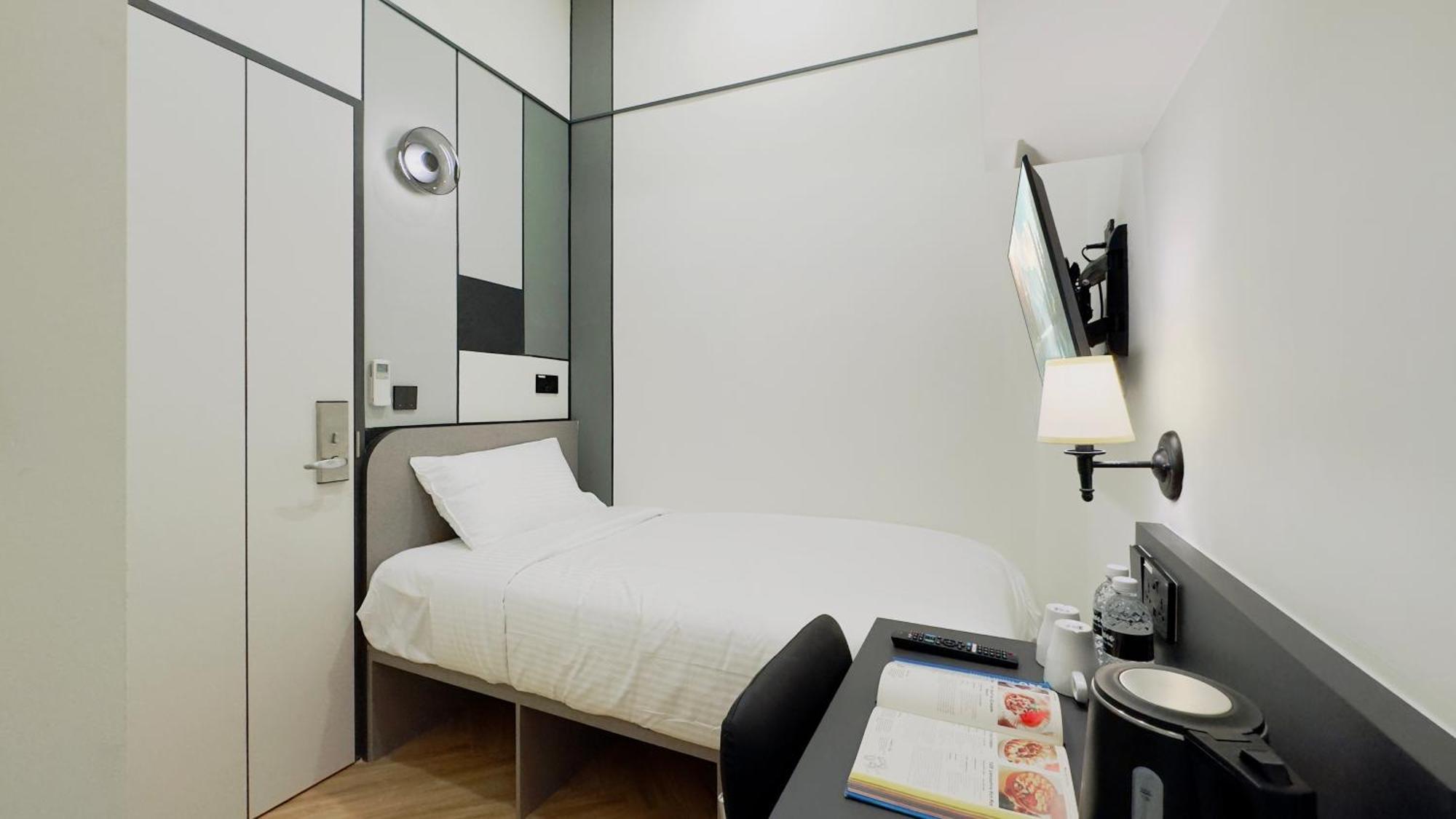 Coliwoo 288 River Valley - Coliving * Singapura